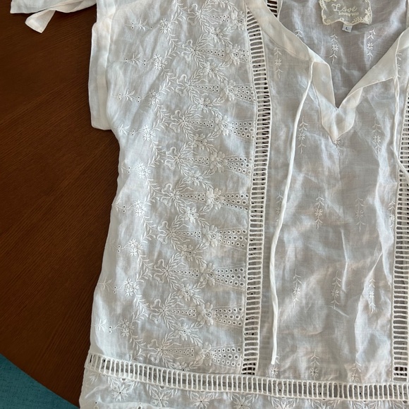 Designer Johnny Was white eyelet blouse - Picture 6 of 7